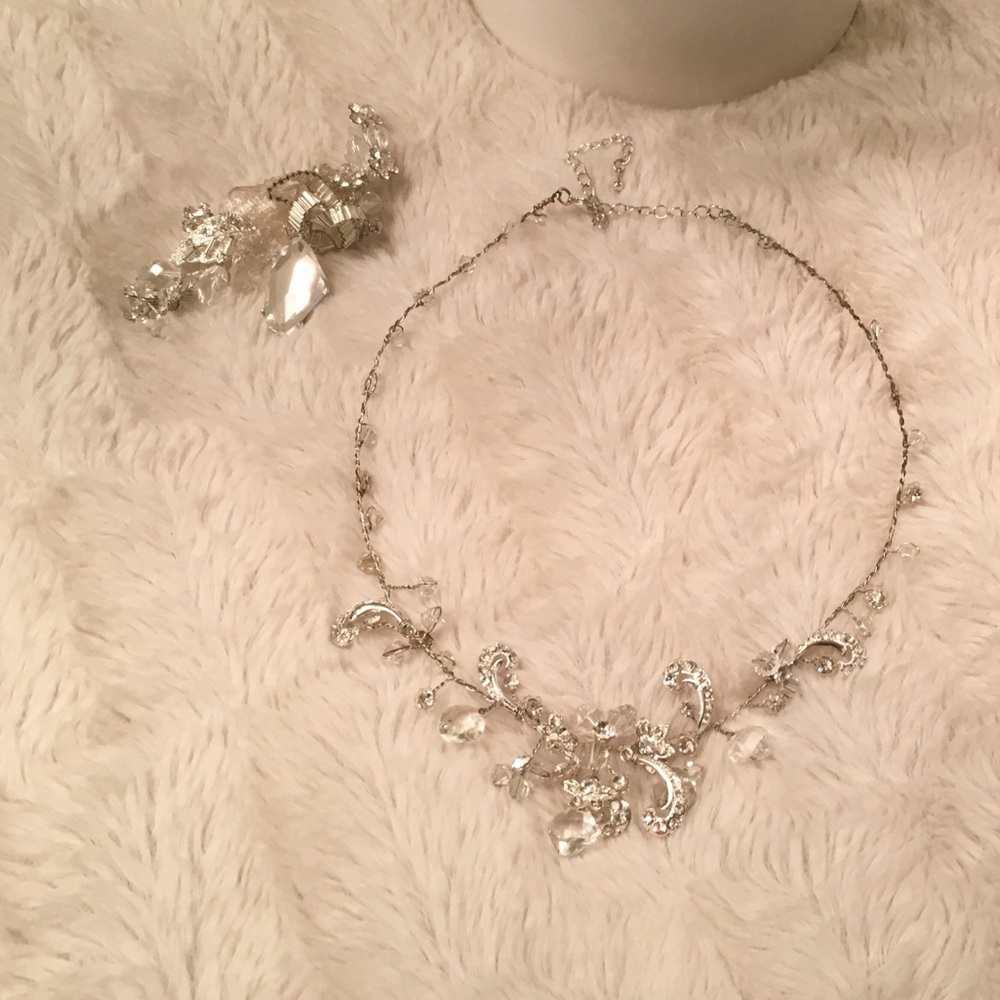 Bridal Necklace/Hair Clip Combo💎